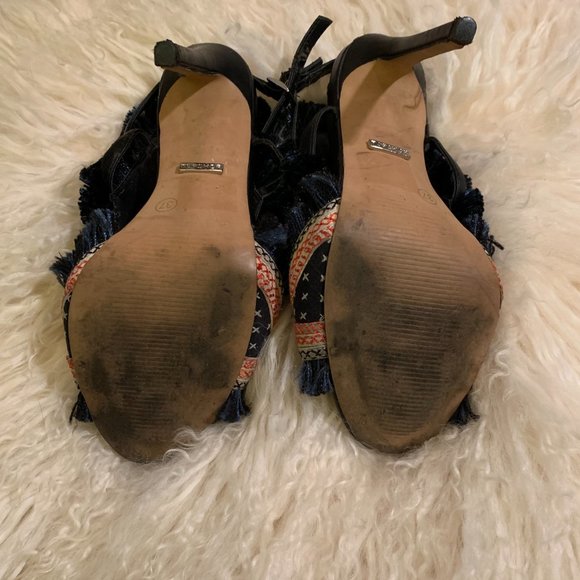 Topshop Patterned Sandal with Trimmed Edges - Picture 6 of 10